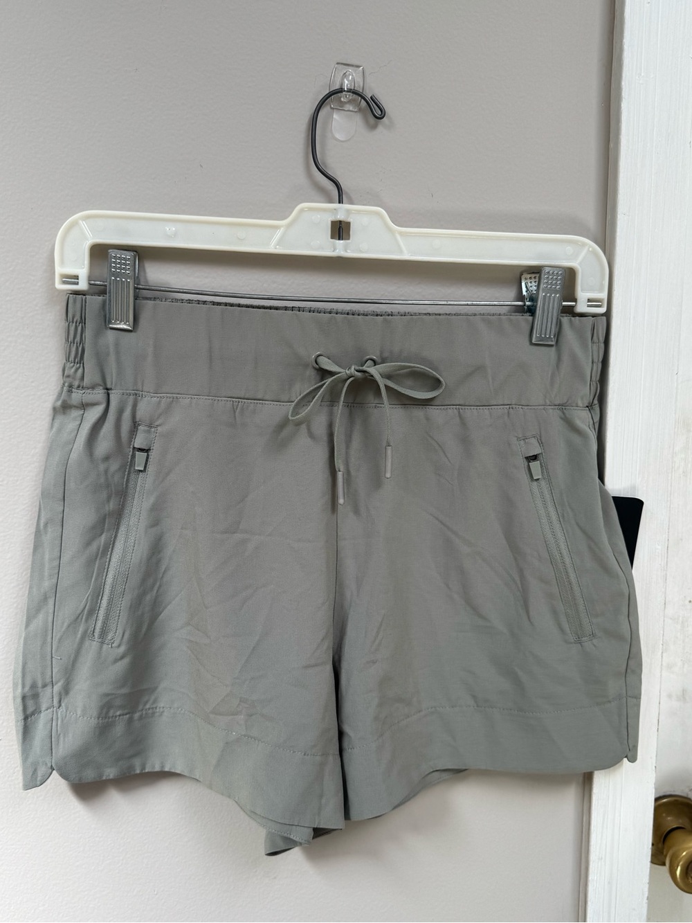 NWT 90 Degree by Reflex Lightstreme Hike & Trail Shorts Shadow Grey Small